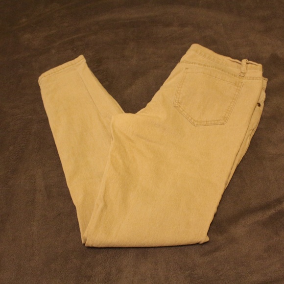 Jeans - Picture 1 of 5